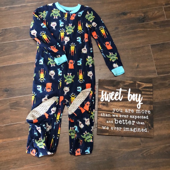 Carter's Other - ❤️3 for $20- Boys size 8 Carter’s Fleece Pajamas